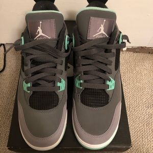 Jordan Green Glow 4s